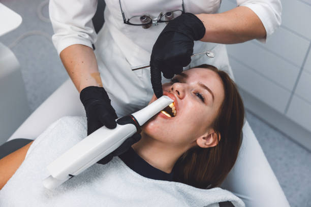 Best Emergency Dental Care for Broken or Chipped Teeth in Waipio, HI